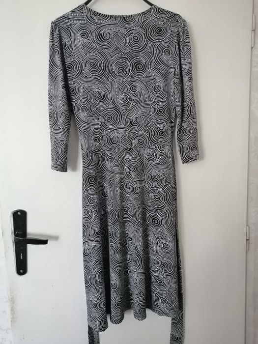 Дамска рокля размер L