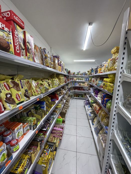 Продам продуктовый магазин вместе с товаром.