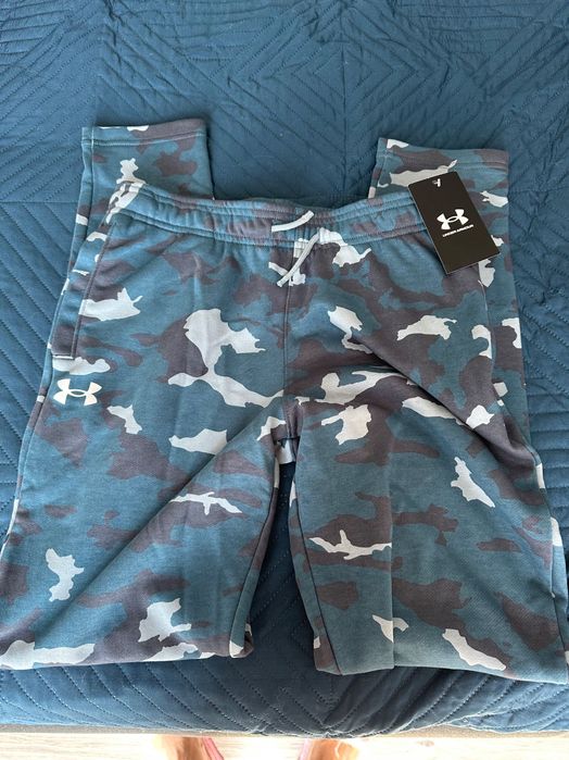 Спортен панталон Under armour за момче