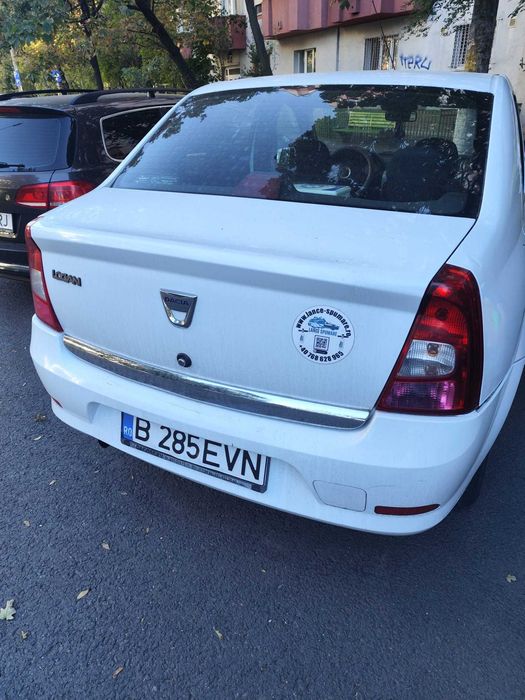 Vând autoturism Dacia Logan