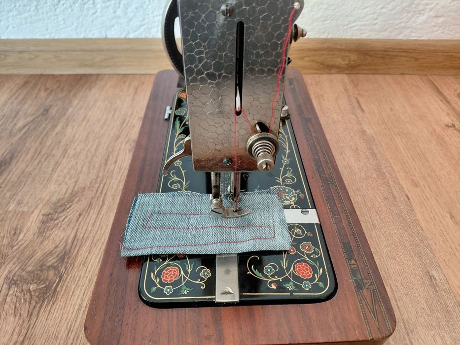 Стара шевна машина VESTAZINHA