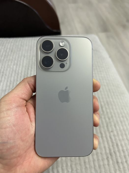 Iphone 15 pro 128 gb серого цвета.