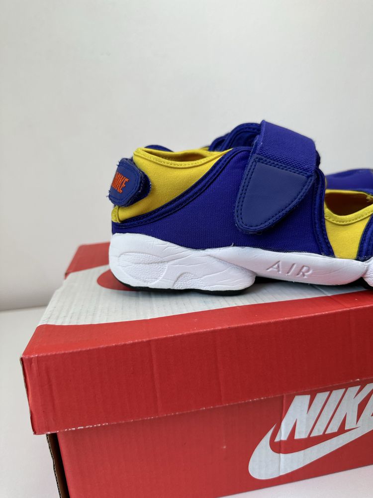 Nike Air Rift QS   (38 ) Маратонки