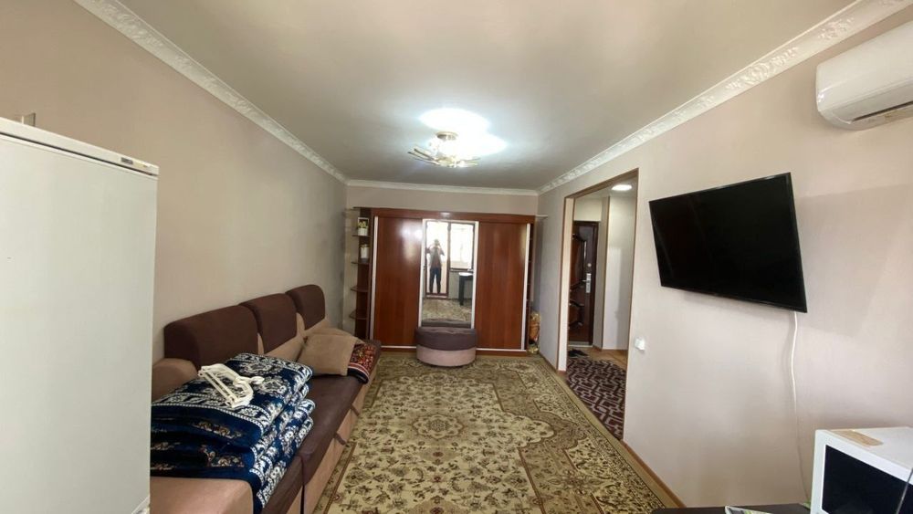 Vokzal Oltin Samarqand oldida 1/2 xona kvartira Ijaraga Beriladi