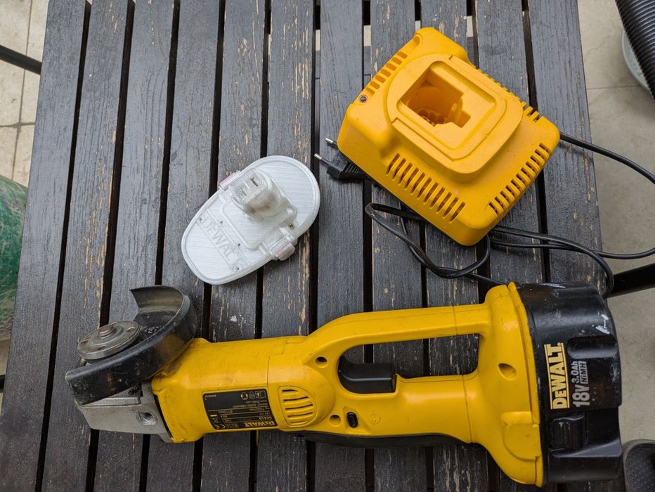 Polizor unghiular / flex DeWalt