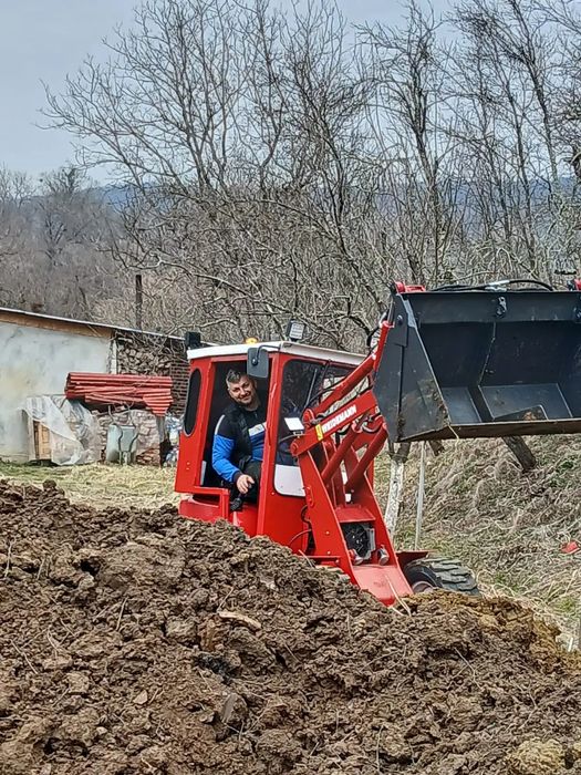 Mini încărcător frontal weidemann