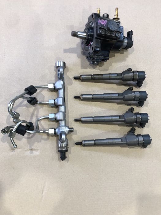 Kit injectie lancia alfa fiat 1.6jtd euro5. 2000km (aproape noi)