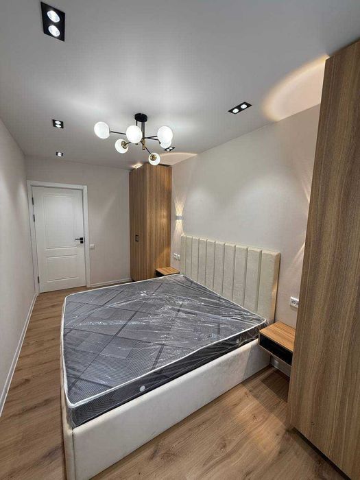 Бобура 2в3/3/5 кирпич, ор-р:NEXT COMPLEX СРОЧНО !!