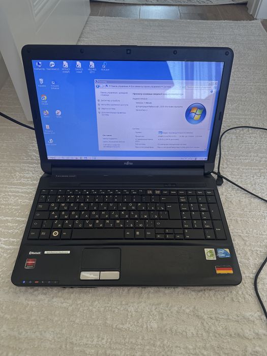 Fujitsu lifebook AH530