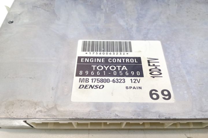 Kit pornire 2.0 tdi 8966105690 Toyota Avensis a 2-a generatie T25 ser