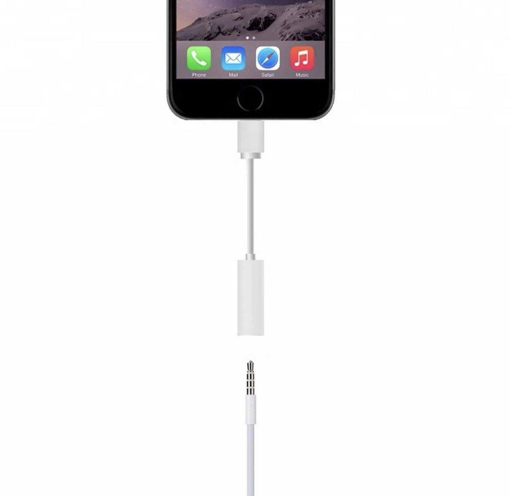 Преходник 3,5mm to lightning adapter за iPhone 2бр за цената на един