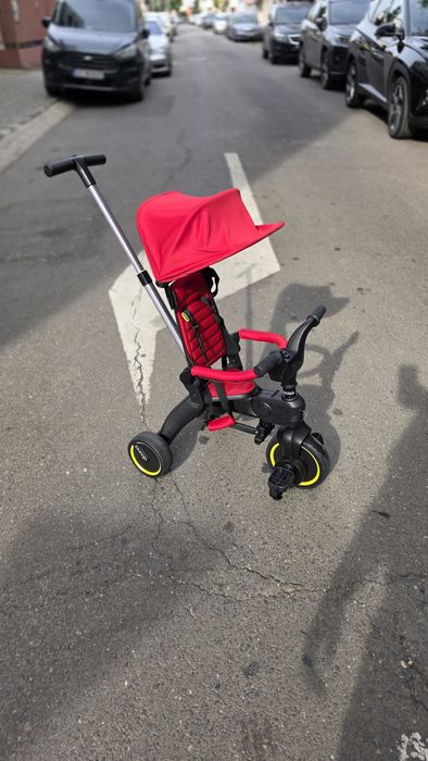 Tricicleta pentru copii Doona Liki Trike S3 Flame Red ultrapliabila