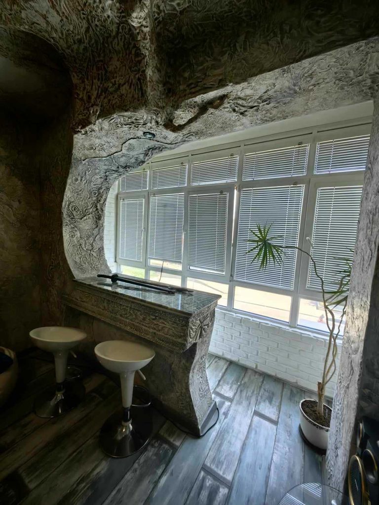 Дава се под наем Тристаен апартамент в Разград, Център - 78 кв.м за 127500 € - Снимка #2