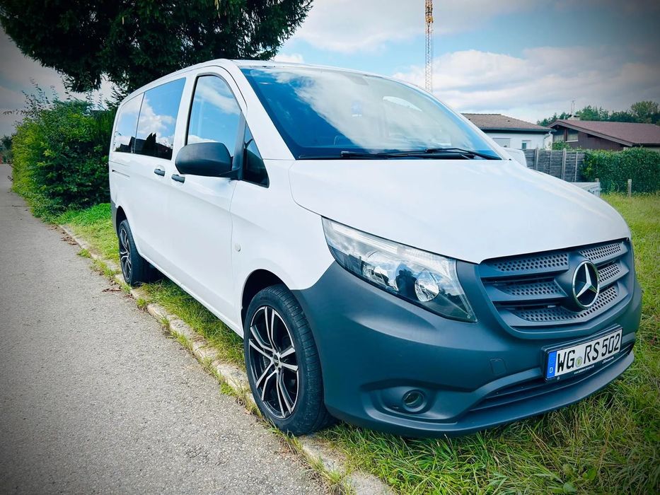 Mercedes-Benz Vito Al doilea proprietar ITP Nou , 4x4, 8 locuri
