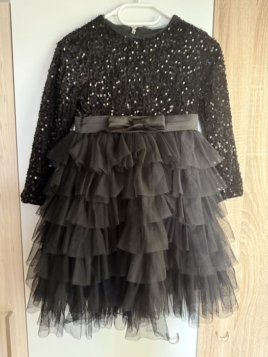 Ватирана детска рокля в черен цвят