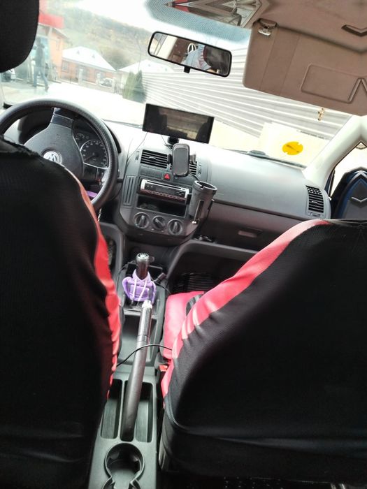 Se vinde mașină în stare bună de funcționare.