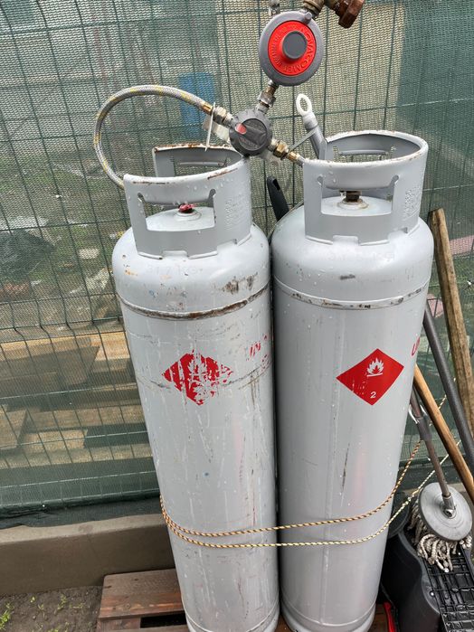 Butelii 2 buc.80l cu kit de montaj