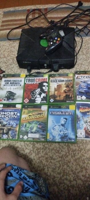 Продам 2 приставки иксбокс и приставка vi