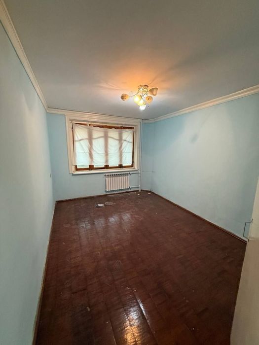 Продается 2 ком. Квартира на 3 этаже площадью 50 кв.м. В Саттепо