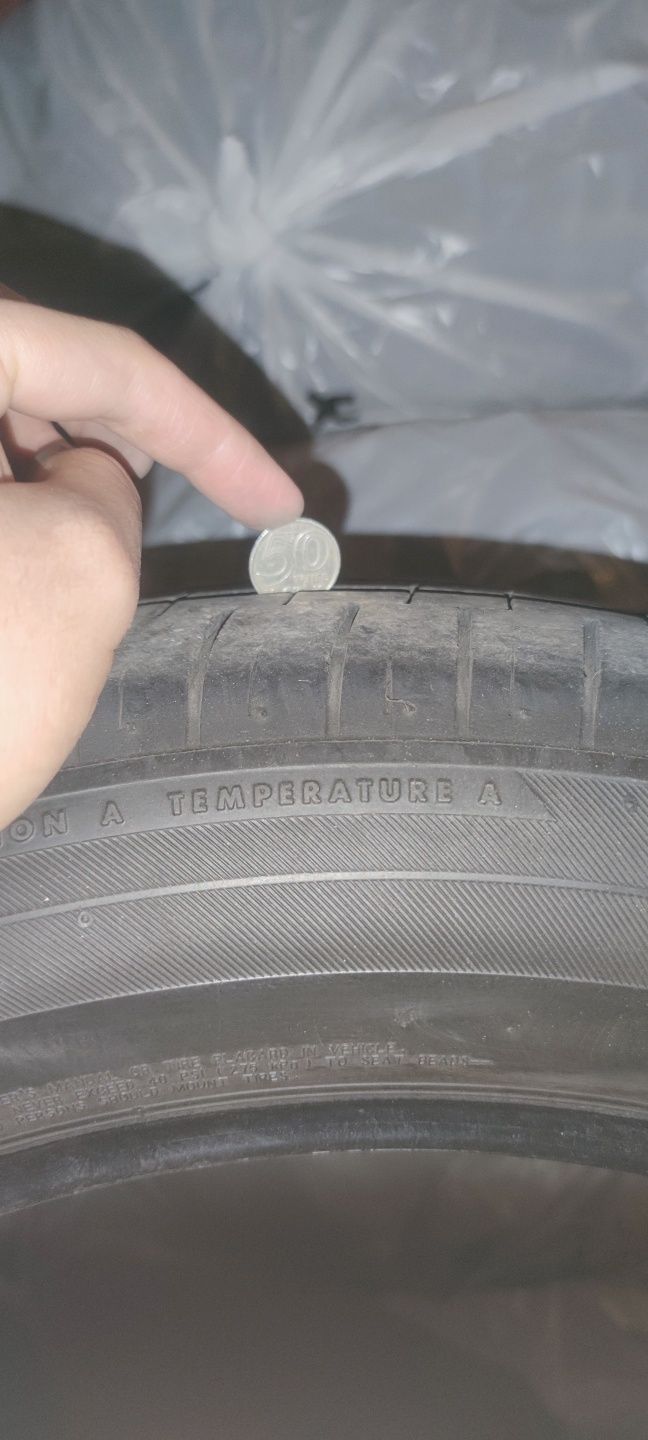 Bridgestone Dueler 235/55/20