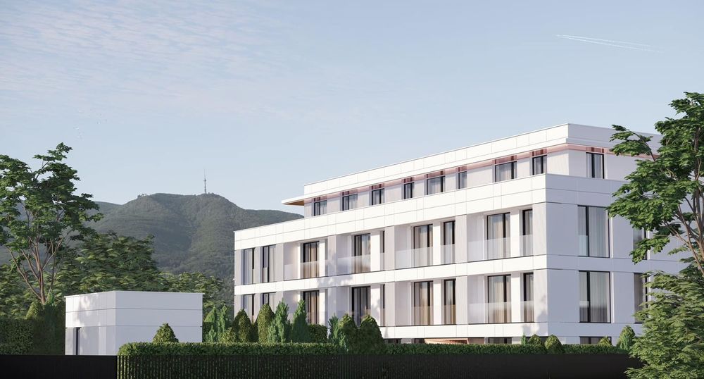 Продава се Тристаен апартамент в София, Манастирски ливади - 124 кв.м за 1992 €/кв.м - Снимка #2