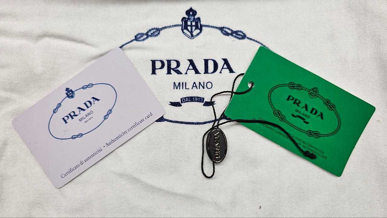 Дамска чанта Prada