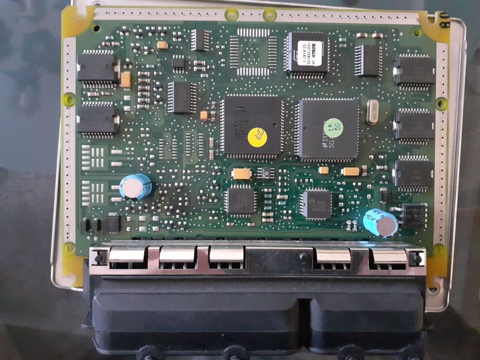 ЭБУ Audi A6, A4; WV B5.