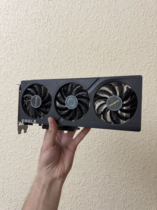 rtx 4060 8gb gigabyte eagle oc 3x
