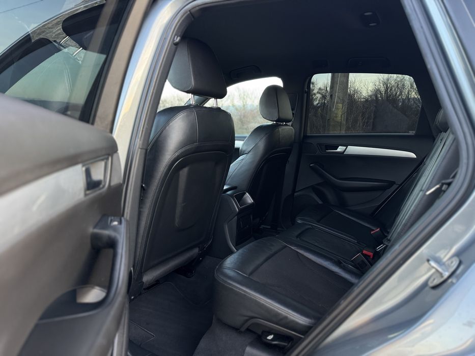 Audi Q5 2.0 TDI 170 CP S-Line 2011 Qoattro IMPECABIL