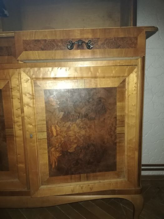 Mobila cu entarzie