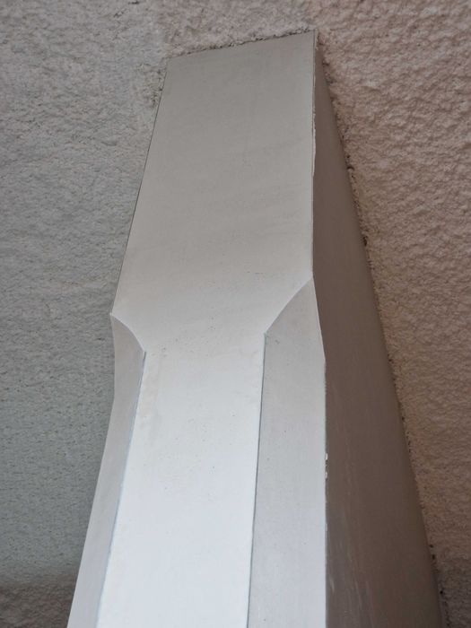 Finisaje interioare complete – zugrăvit, gresie, parchet, tencuieli