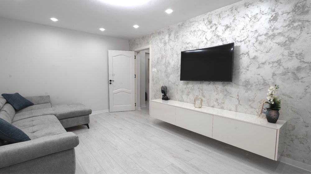 Vand apartament 3 camere in Bacau strada George Bocovia