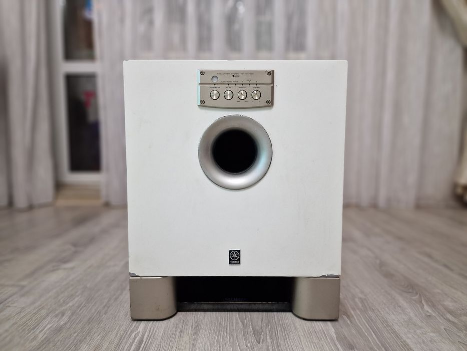 Сабвуфер Yamaha YST - SW1500