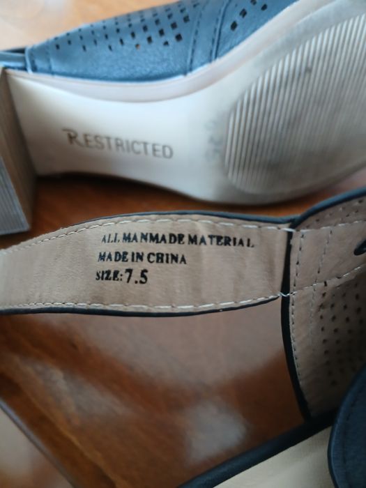 Sandale de dama in bune condiții