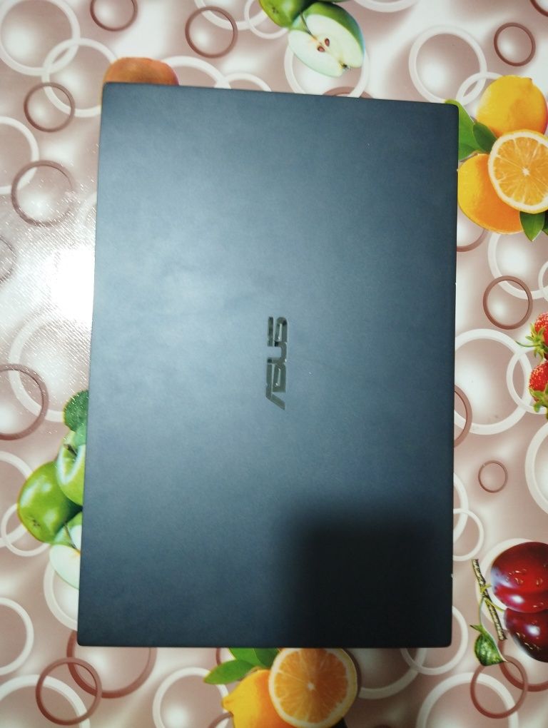 Noutbuk, ASUS ExpertBook