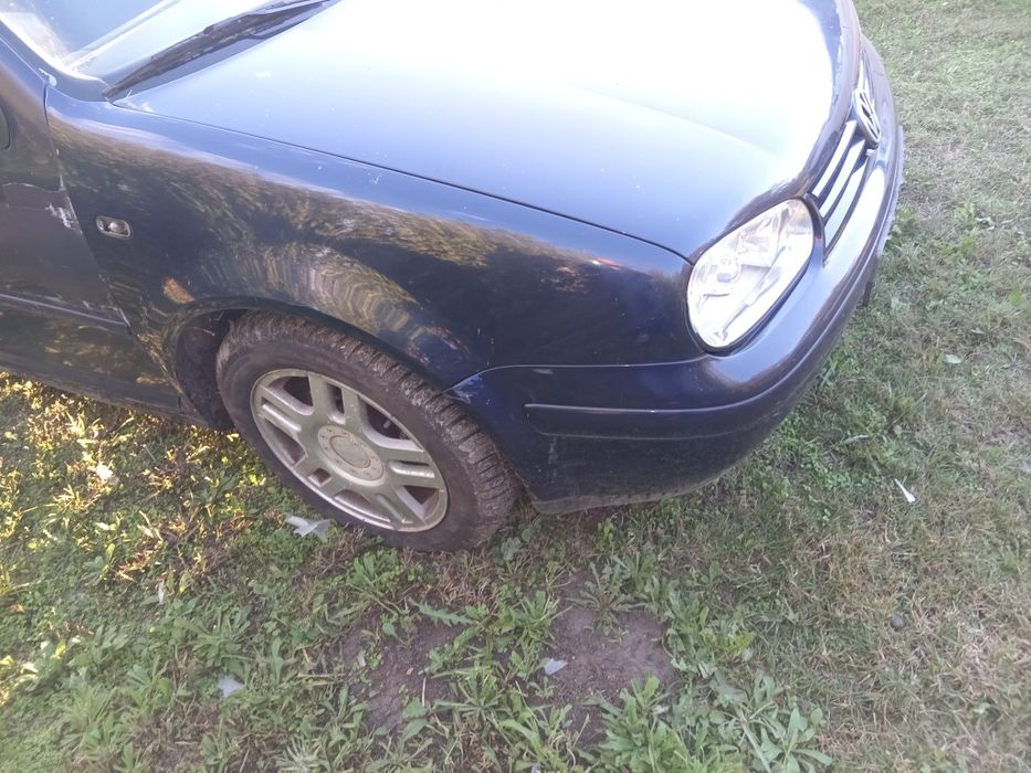 Голф 4 1.9 110 коня всичко работи перфектен мотор и скорости