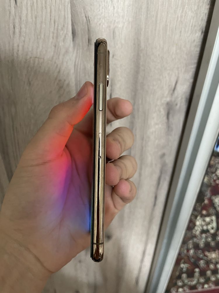 Iphone xs gold LLA