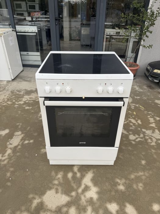 Печка с керамичен плот Gorenje