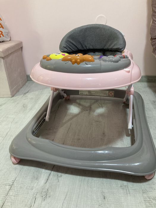 Бебешка проходилна тип (паяк)