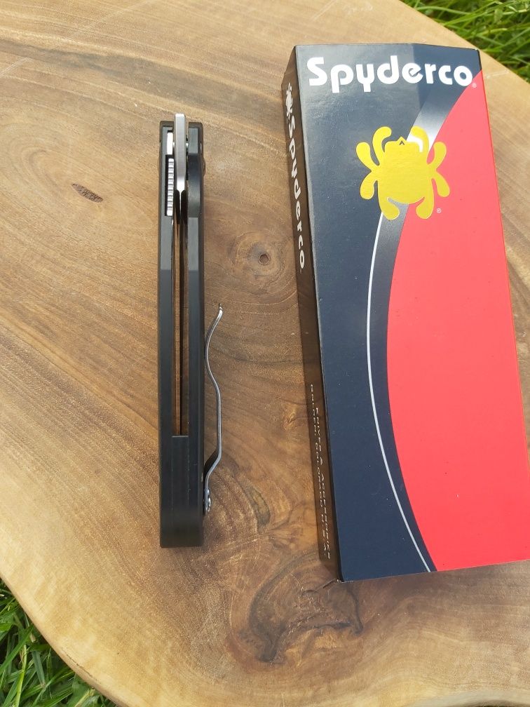 Сгъваем нож Spyderco Vogt Tropen