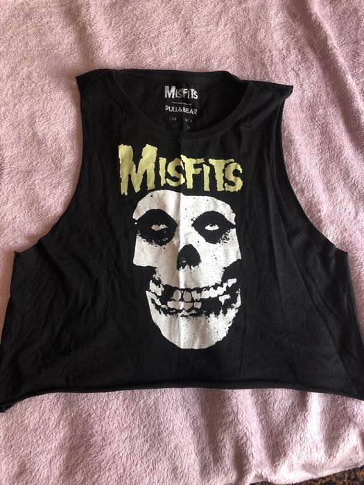 Tricouri ramones , misfits zara super pret