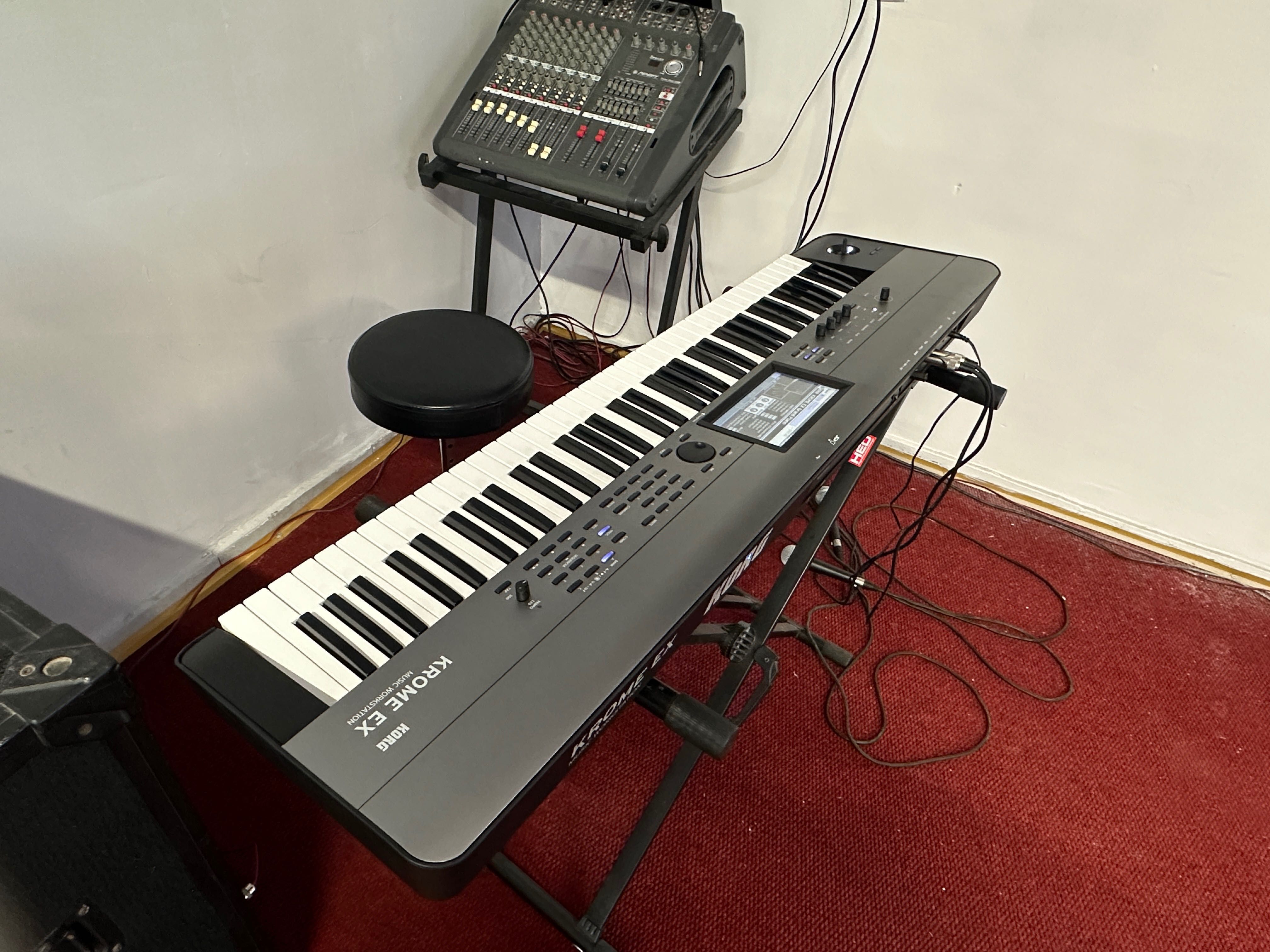 Korg krome - 73 ex