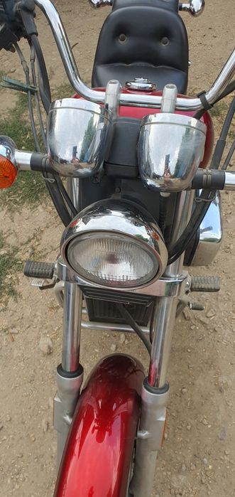 Vînd motocicletă Honda Shadow 700cc 46cp