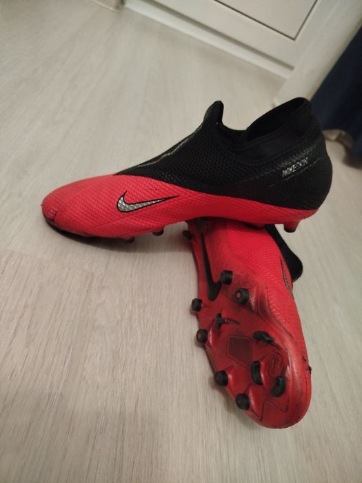 Ghete fotbal Nike Phantom Vision Academy FG/MG mărimea 44