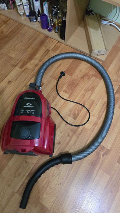 Aspirator samsung air track folosit