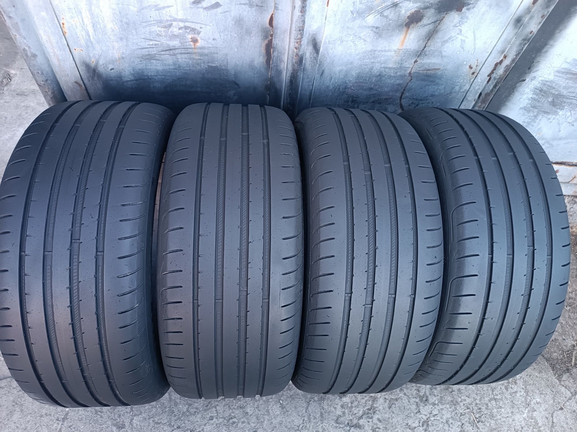 225/45/17 Goodyear