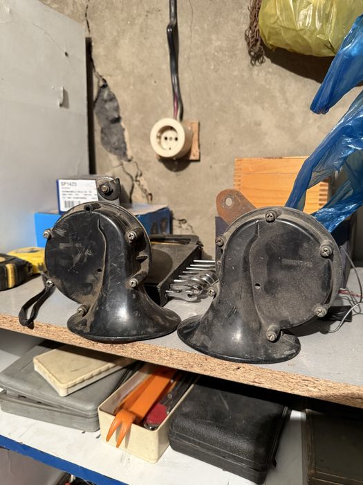 Клаксон звуковой сигнал Волга звук низкий и выской тон