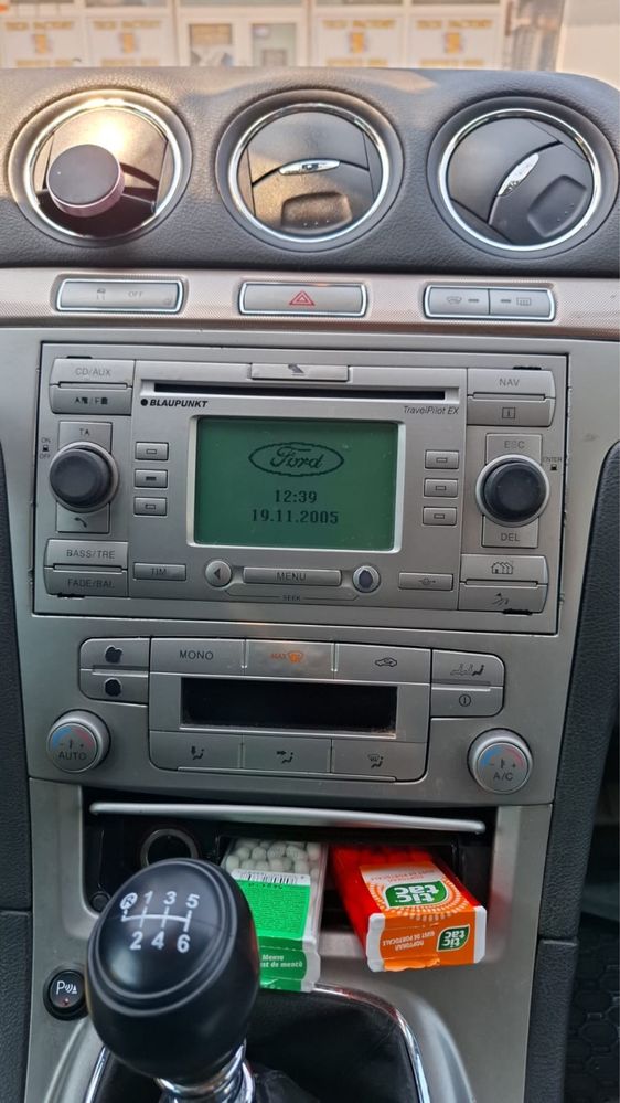 Ford Galaxy 2.0 140 cp