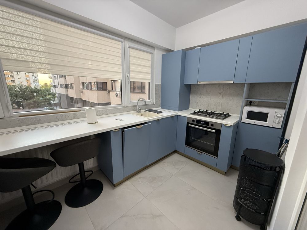 Direct proprietar inchiriez ap. 2 camere Central Address Residence