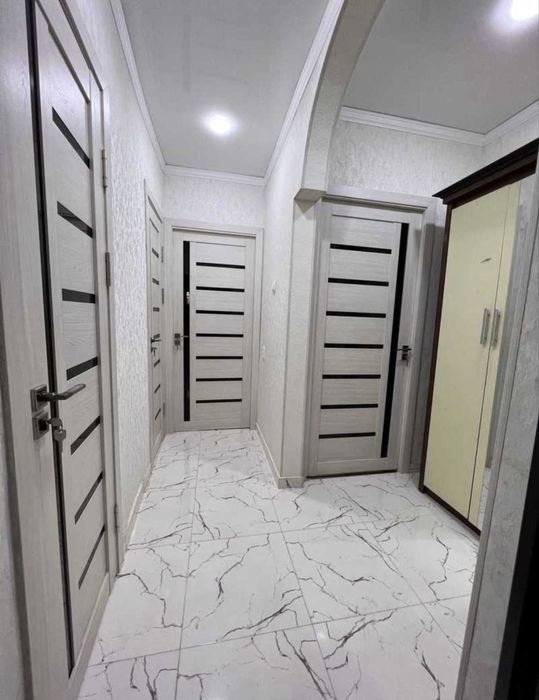 Сдаётся кв ор-р Художников Метро Бий 2/2/5 ро-н Мирзо-Улугбекский!237